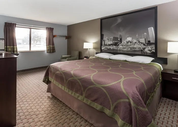 Super 8 By Wyndham Mundelein/Libertyville Area