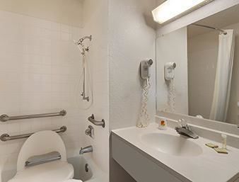 Super 8 By Wyndham Mundelein/libertyville Area 2*